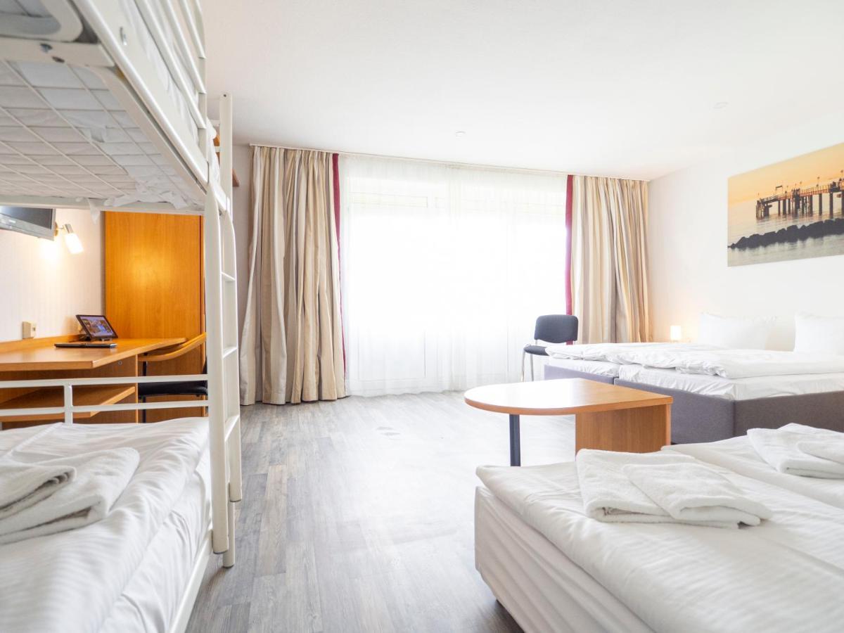 Motel 施特拉尔松德 外观 照片